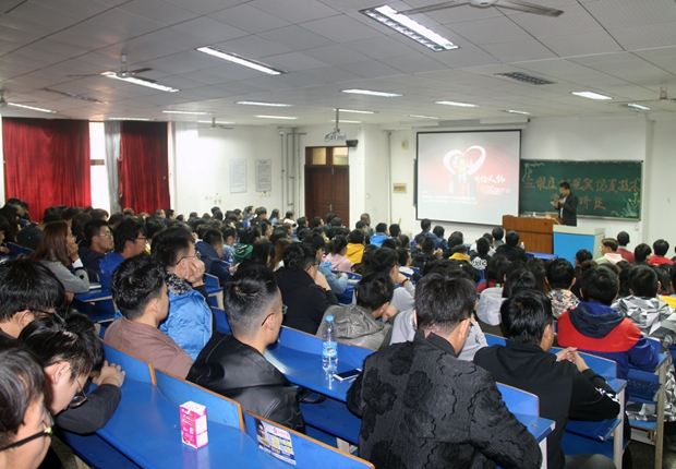 郭宝宇副总经理为beat365学生作讲座